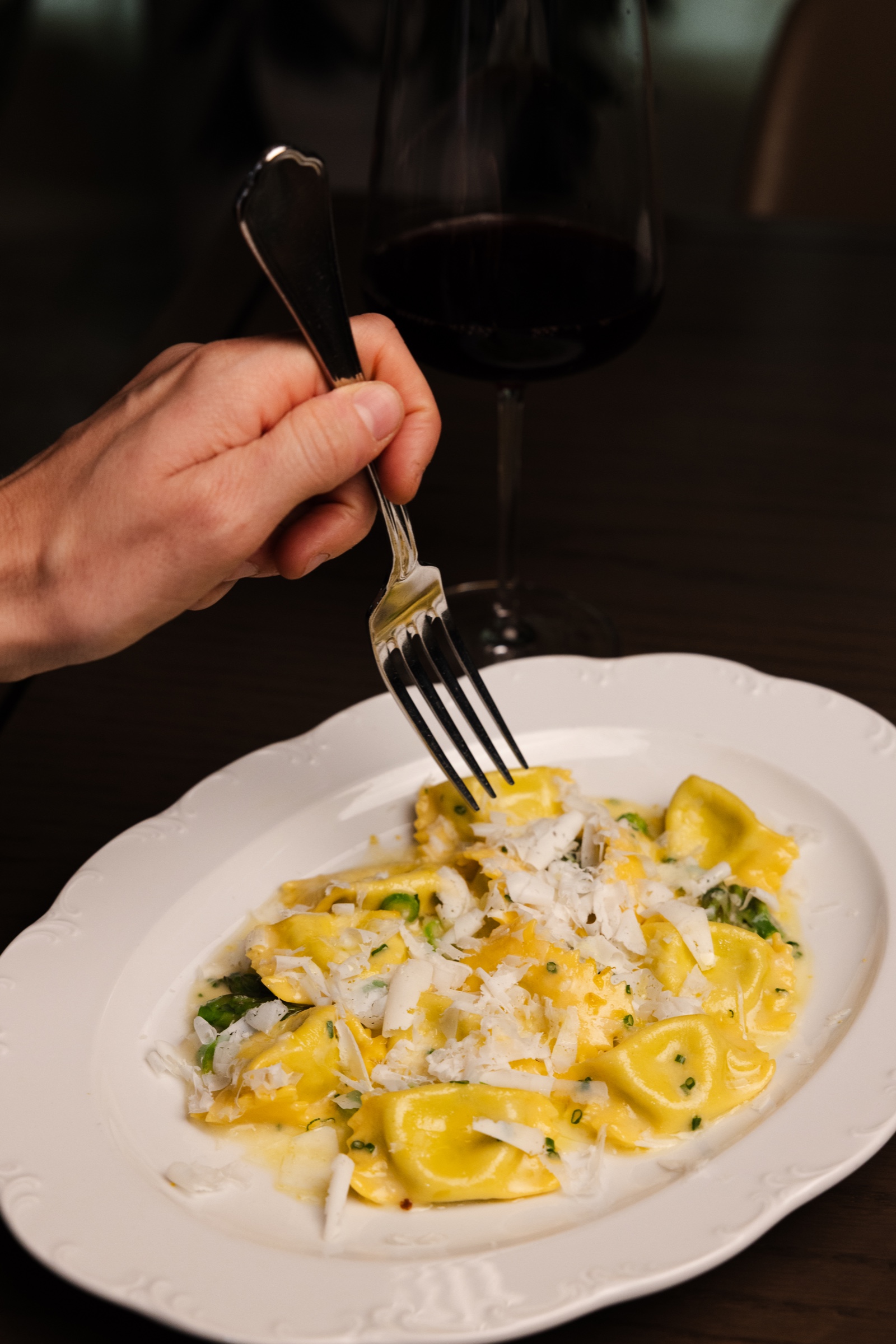 Restaurant and dining photography for Elliott Aster in St. Petersburg, Florida